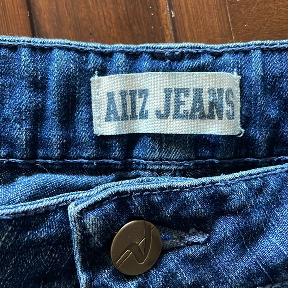 Women’s size waist 26 AIIZ Blue Denim Shorts - Picture 2 of 11